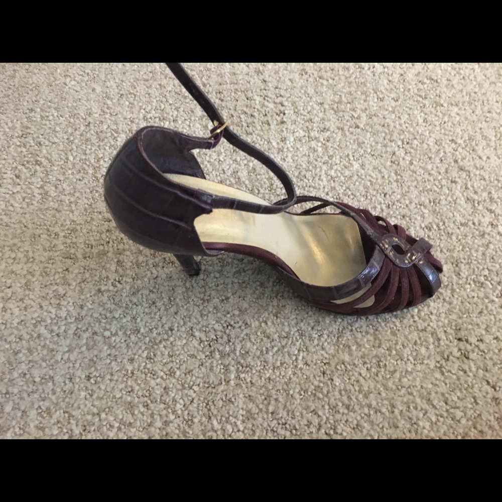 Colin Stuart purple heels